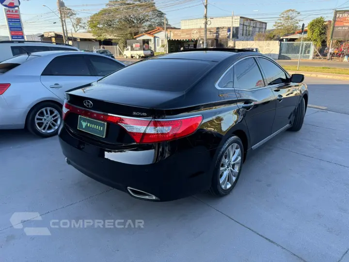 AZERA 3.0 MPFI GLS V6 24V
