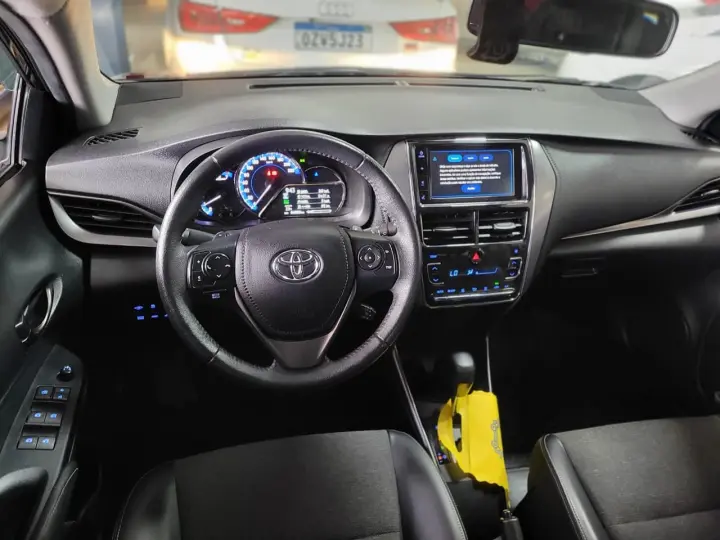 YARIS XS Sedan 1.5 Flex 16V 4p Aut.