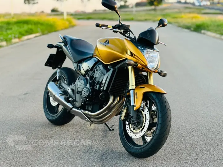 CB 600F HORNET