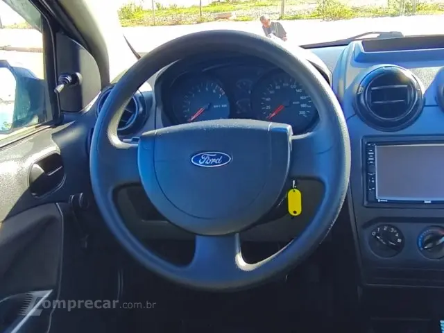 FIESTA SEDAN - 1.6 MPI SEDAN 8V 4P MANUAL