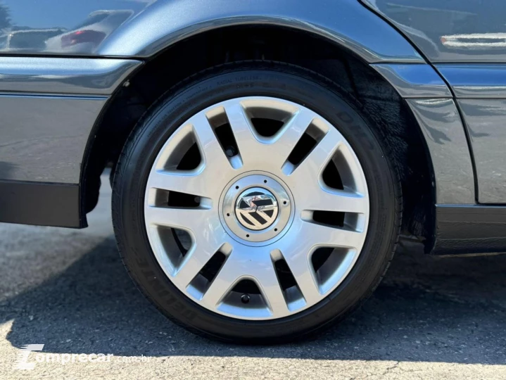 PASSAT 2.0 GL 8V GASOLINA 4P MANUAL