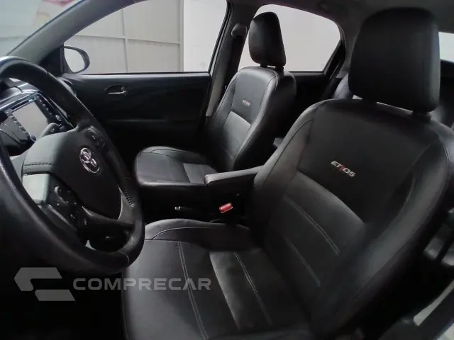 ETIOS SEDAN - 1.5 PLATINUM SEDAN 16V 4P AUTOMÁTICO