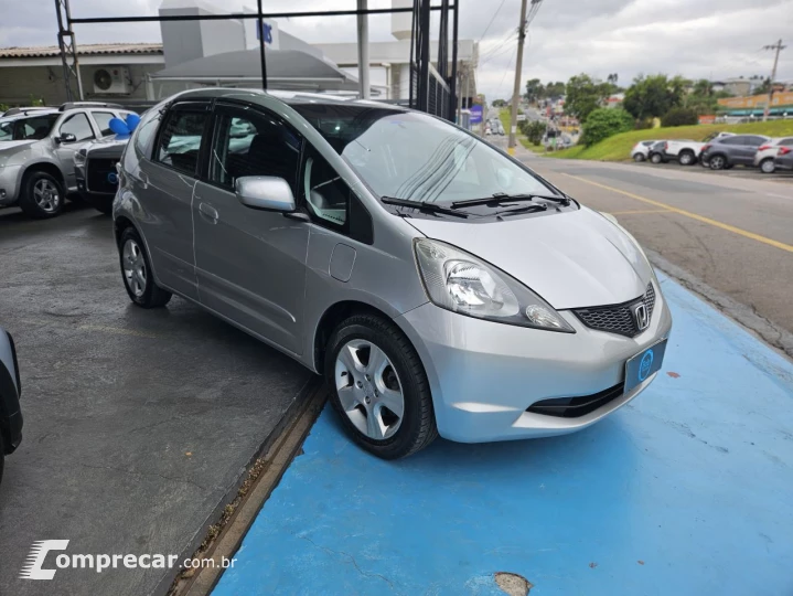 Fit LX 1.4/ 1.4 Flex 8V/16V 5p Mec.