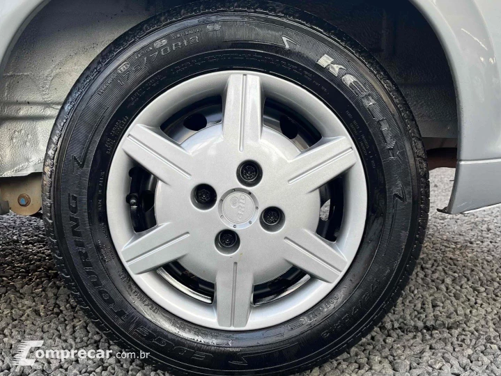 CLASSIC 1.0 MPFI LS 8V FLEX 4P MANUAL