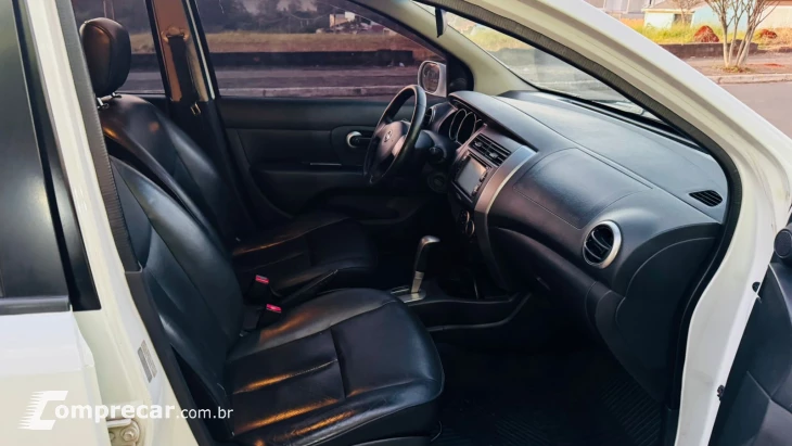 LIVINA 1.8 SL X-gear 16V