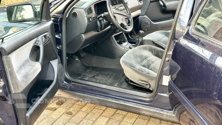 GOLF 2.0 MI GLX 8V