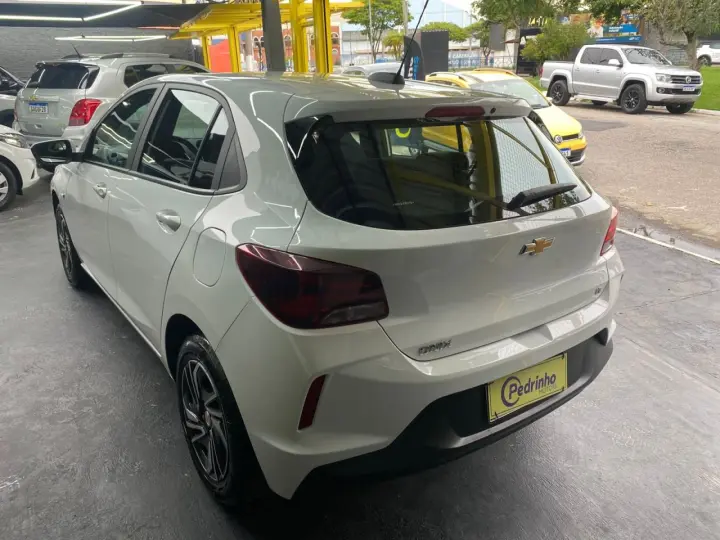 Onix Hatch 1.0 4P FLEX LT