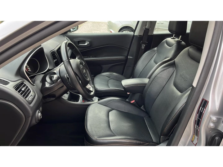 COMPASS 2.0 16V FLEX LONGITUDE AUTOMÁTICO