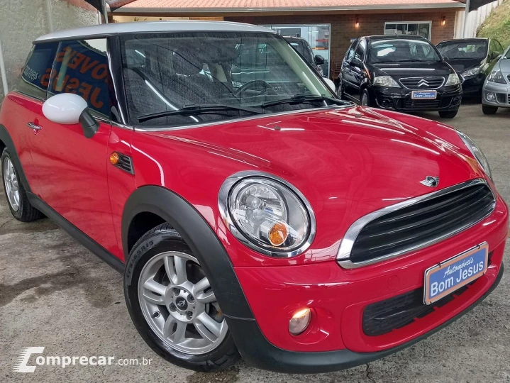 One 1.6 16V Gasolina 2P Automático