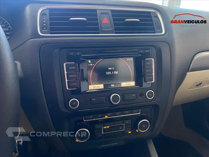 JETTA 2.0 TSI HIGHLINE 200CV GASOLINA 4P TIPTRONIC