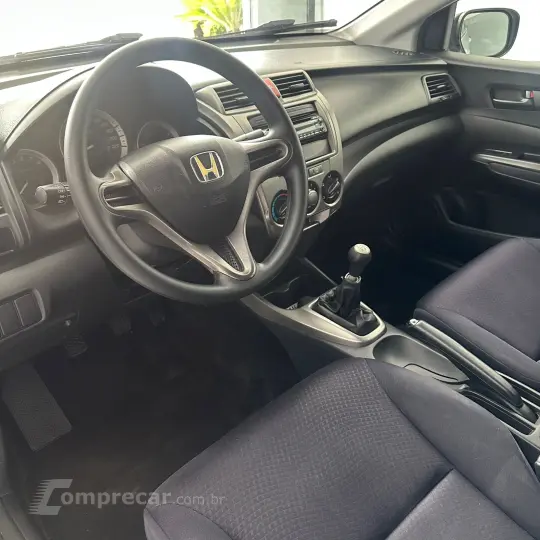 CITY Sedan DX 1.5 Flex 16V Mec.