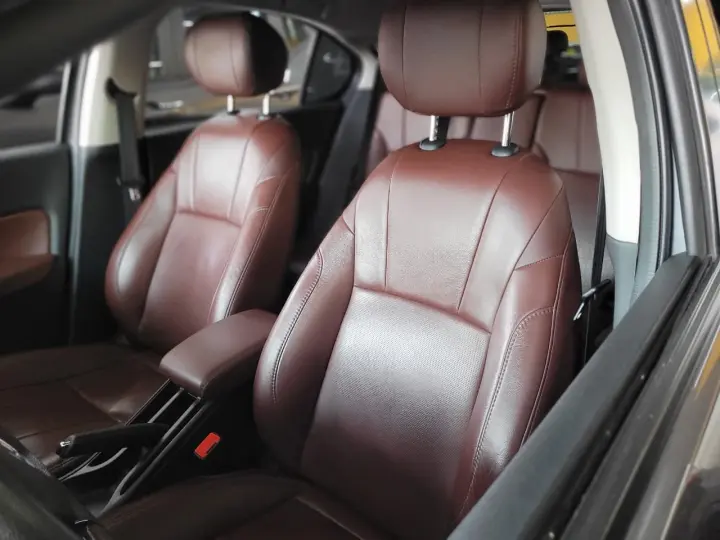 CITY Hatchback Touring 1.5 Flex 16V Aut