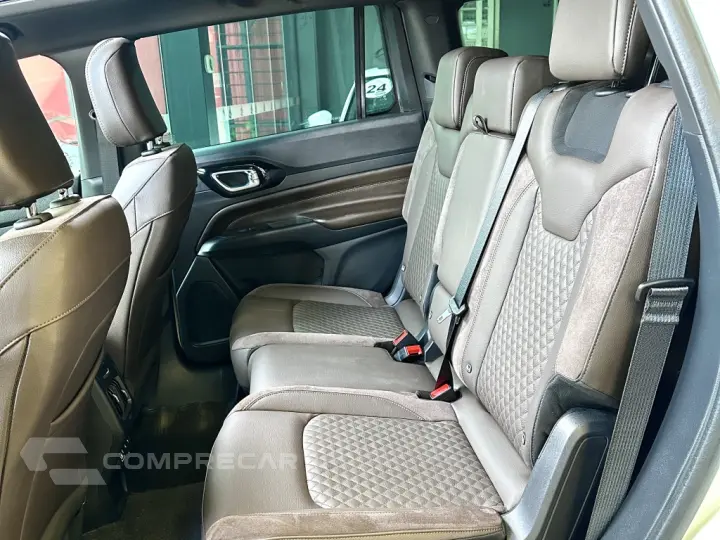 COMMANDER 1.3 T270 TURBO FLEX OVERLAND AT6