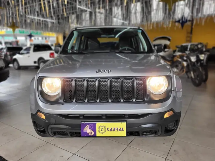 RENEGADE Renegade1.8 4x2 Flex 16V Aut.