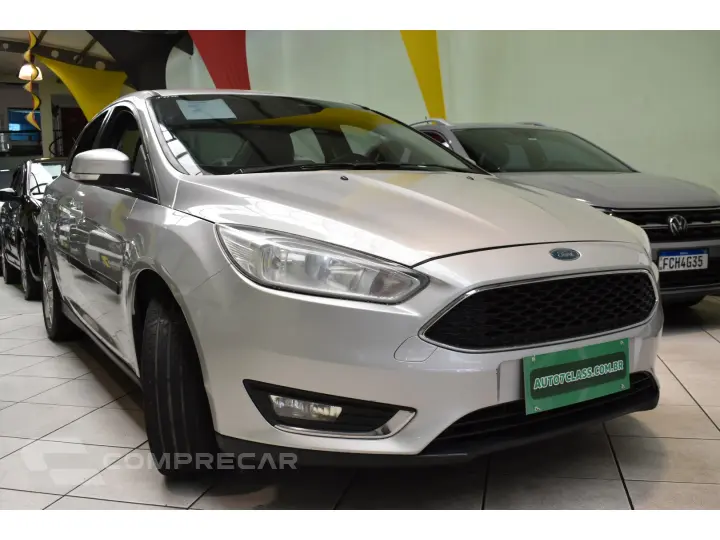 FOCUS 2.0 SE FASTBACK 16V FLEX 4P POWERSHIFT