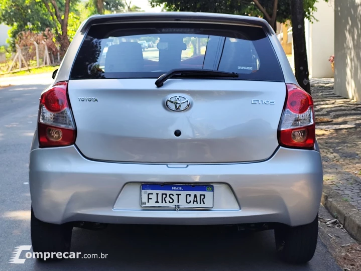 ETIOS 1.5 XS 16V FLEX 4P MANUAL