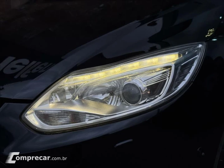 FOCUS 2.0 Titanium Plus Sedan 16V