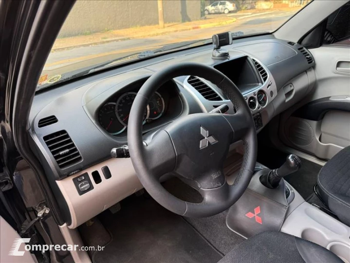 L200 TRITON 2.4 HLS 4X2 CD 16V