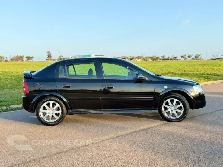 ASTRA 2.0 MPFI Advantage 8V