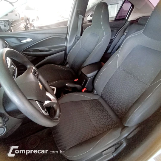 ONIX SEDAN Plus LT 1.0 12V Flex 4p Mec.