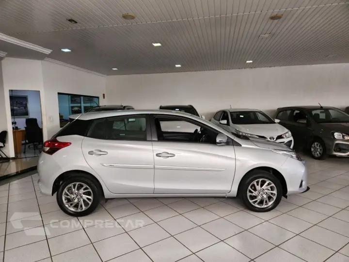 Yaris Hatch 1.5 16V 4P FLEX XS MULTIDRIVE AUTOMÁTICO CVT