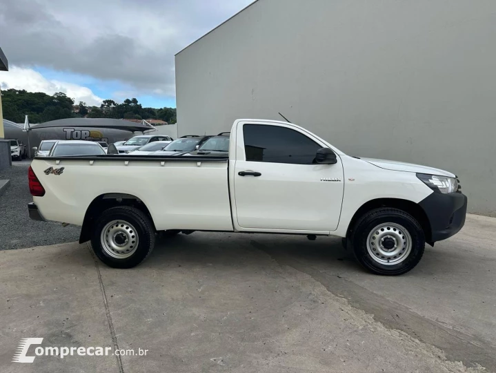 HILUX 2.4 4X4 CS 8V