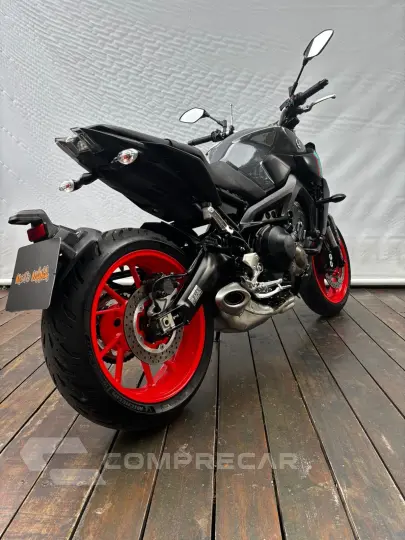 YAMAHA MT-09