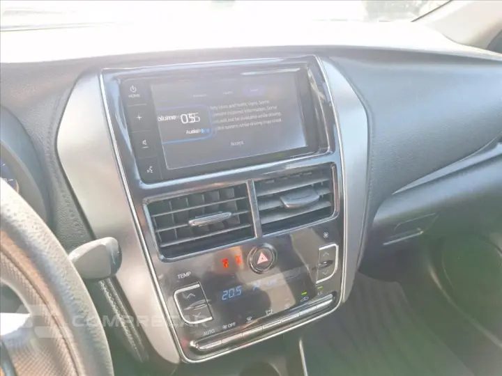 YARIS 1.5 16V FLEX SEDAN XL LIVE MULTIDRIVE