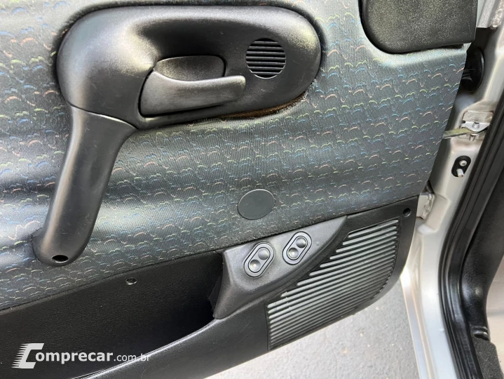 CORSA 1.0 EFI Wind 8V