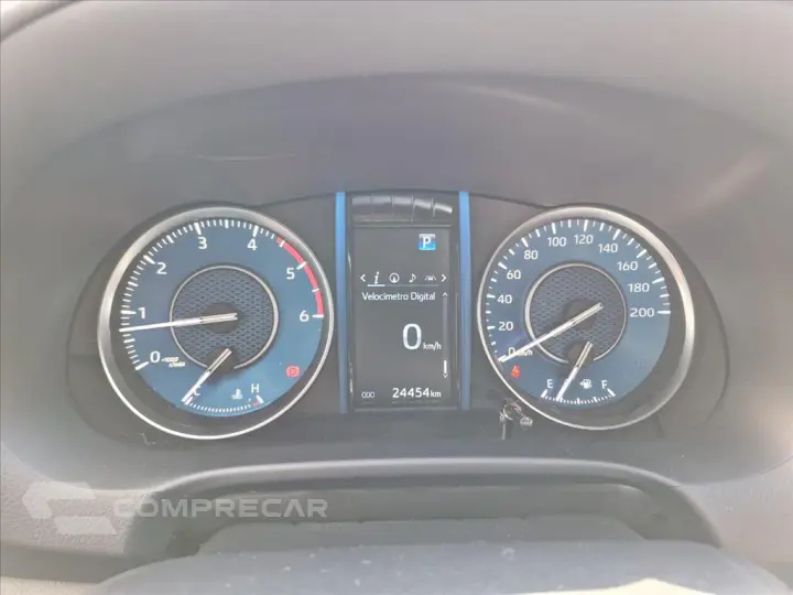 HILUX SW4 2.8 D-4D TURBO DIESEL SRX PLATINUM 7L 4