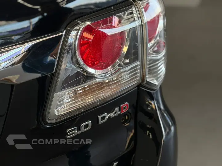 HILUX SW4 3.0 SRV 4X4 7 LUGARES 16V TURBO INTERCOOLER DIESEL