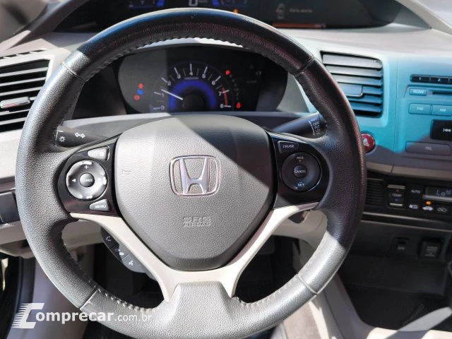 CIVIC - 1.8 LXS 16V 4P AUTOMÁTICO