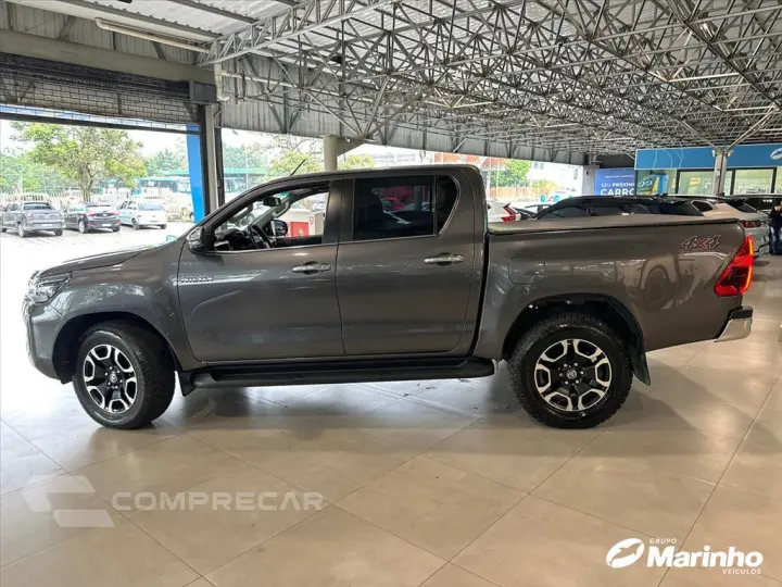 HILUX 2.8 D-4D TURBO DIESEL CD SRX 4X4 AUTOMÁTICO