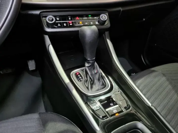 FASTBACK AUDACE TURBO 200 FLEX AT 4P