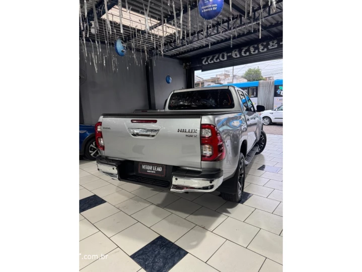 HILUX 2.8 D-4D TURBO DIESEL CD SRX 4X4 AUTOMÁTICO