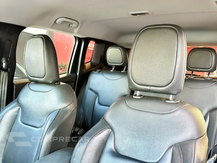 RENEGADE 1.8 16V FLEX LONGITUDE 4P AUTOMÁTICO