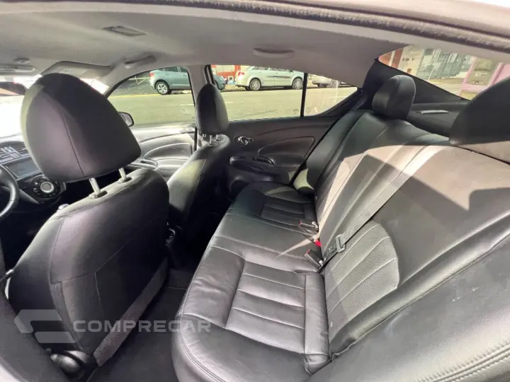 VERSA UNIQUE 1.6 16V FlexStart 4p Aut.