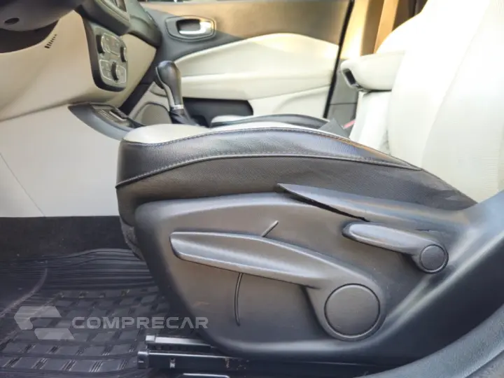 COMPASS 2.0 16V FLEX LONGITUDE AUTOMÁTICO