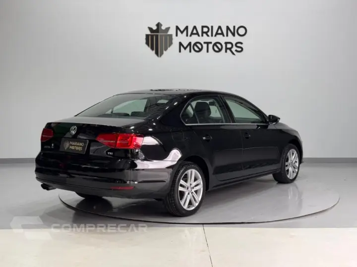 JETTA 2.0 TSI HIGHLINE 211CV GASOLINA 4P TIPTRONIC