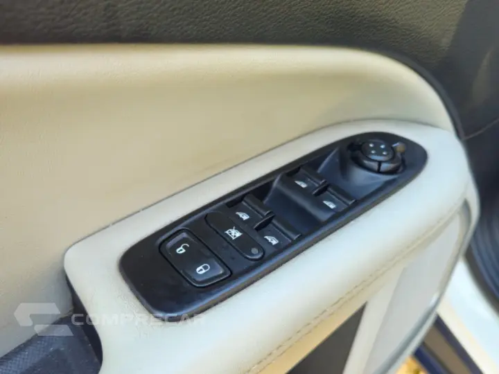 COMPASS 2.0 16V FLEX LONGITUDE AUTOMÁTICO