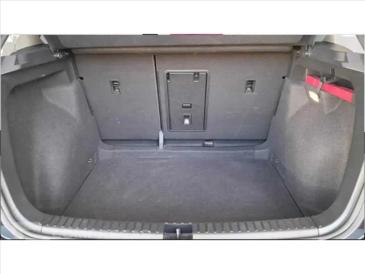 TAOS 1.4 250 TSI TOTAL FLEX COMFORTLINE AUTOMÁTICO