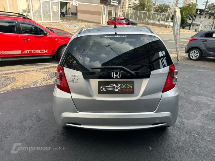 Fit LX 1.4/ 1.4 Flex 8V/16V 5p Aut.