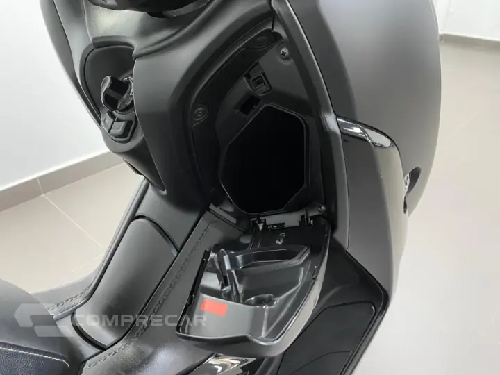 YAMAHA XMAX 250 ABS