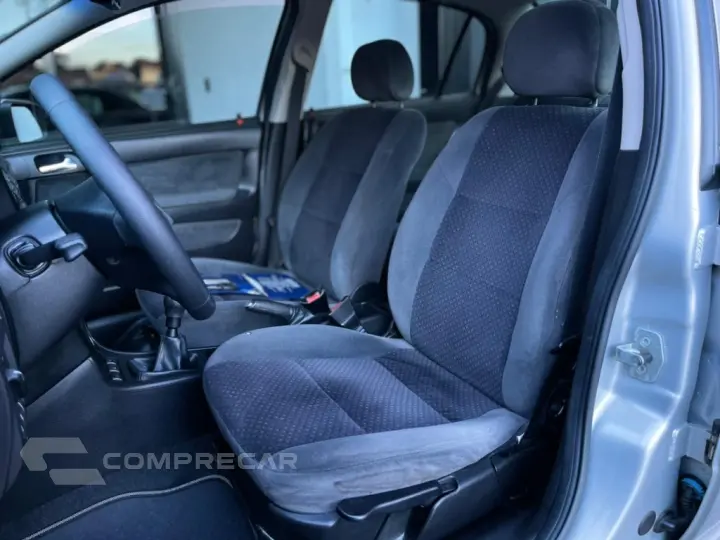 ASTRA 2.0 MPFI ELEGANCE SEDAN 8V FLEX 4P MANUAL