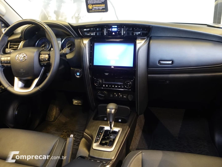 Hilux SW4 2.8 16V 4P SRX PLATINUM 4X4 7 LUGARES TURBO DIESEL