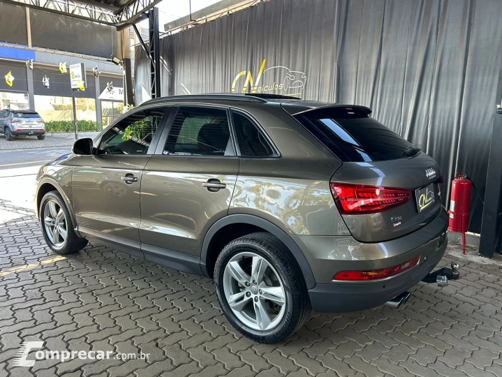 Q3 1.4 TFSI Ambition S Tronic