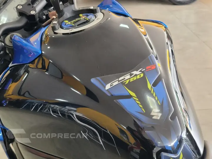 GSX-S GSX-S 750