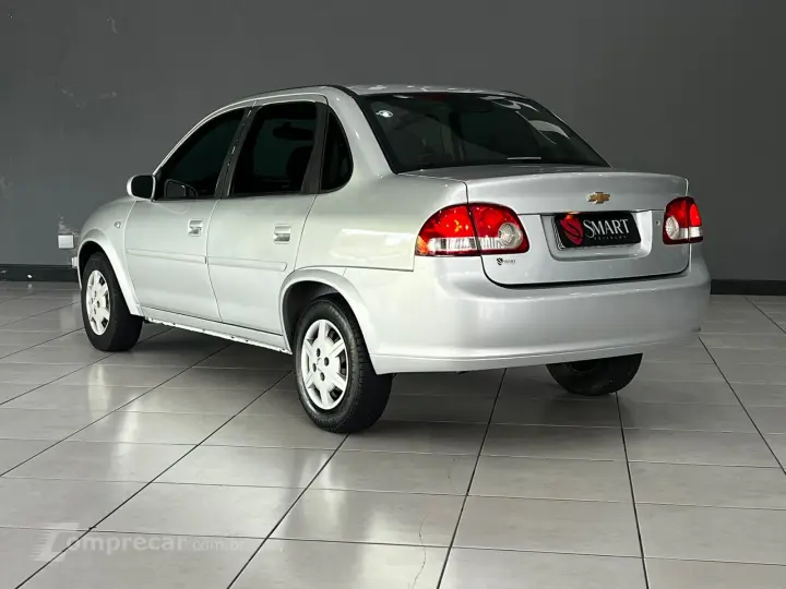 CLASSIC 1.0 MPFI LS 8V FLEX 4P MANUAL