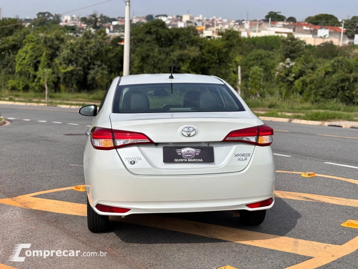Yaris Sedan 1.5 XLS CVT (Flex)