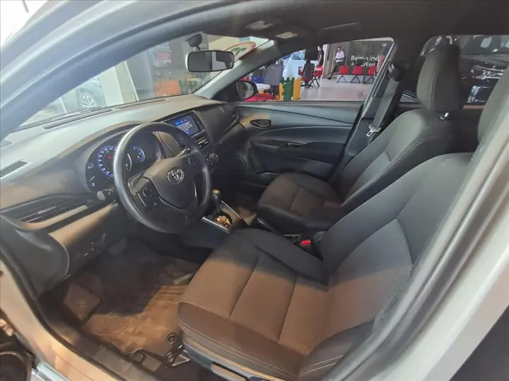 YARIS 1.5 16V FLEX XL MULTIDRIVE